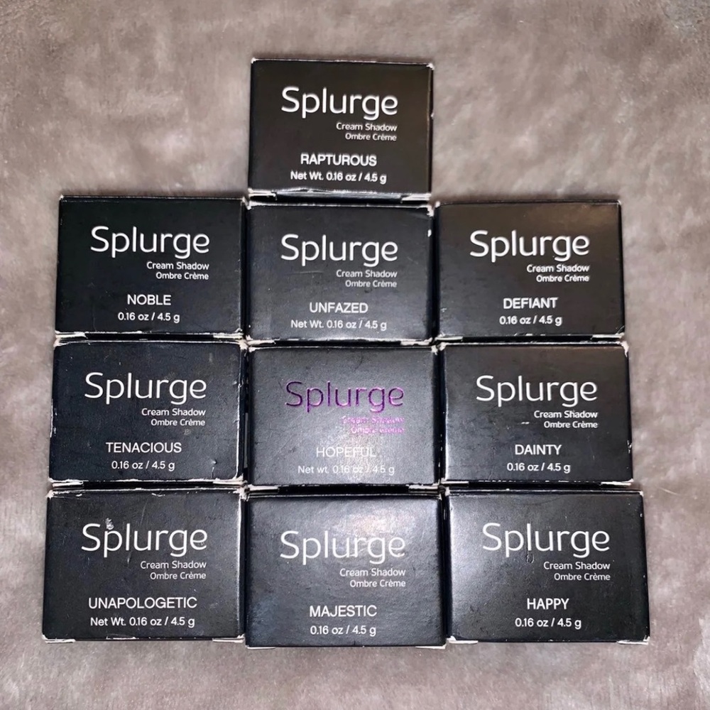 10 younique Splurge Shadows.